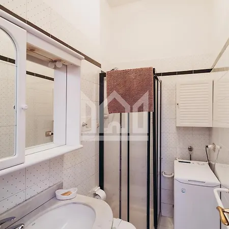 Aparthotel Gold Palace ***** 4*