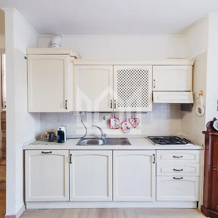 Gold Palace ***** Aparthotel Ferrara