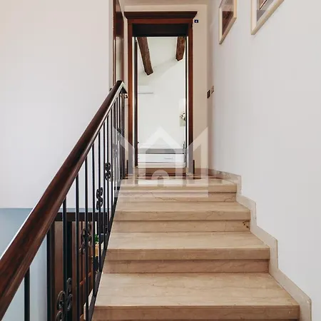 Gold Palace ***** Aparthotel