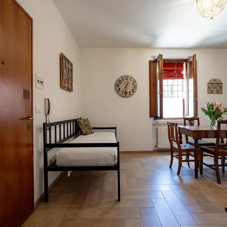 Aparthotel Gold Palace ***** 4*