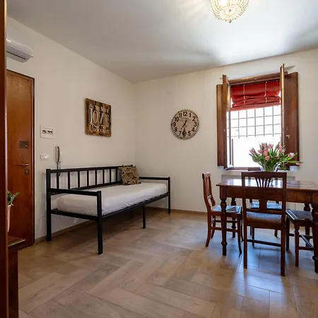 Hotel apartamentowy Gold Palace ***** Ferrara