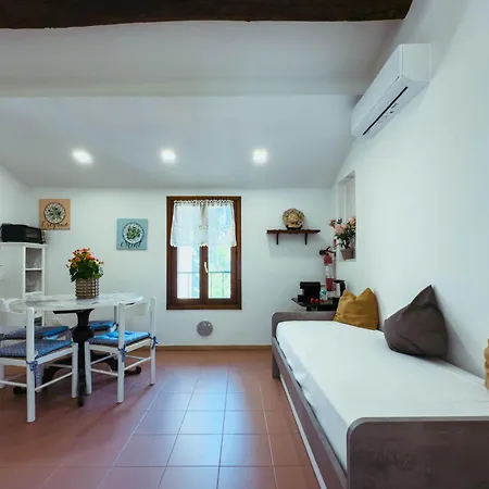 Gold Palace ***** Aparthotel