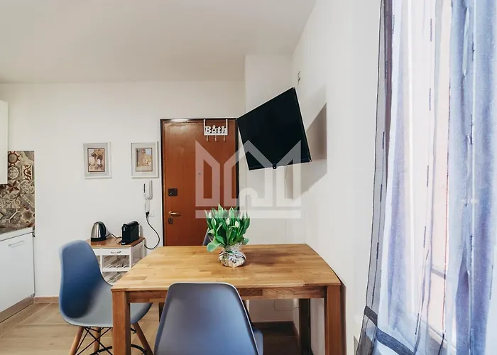 Hotel apartamentowy Gold Palace *****