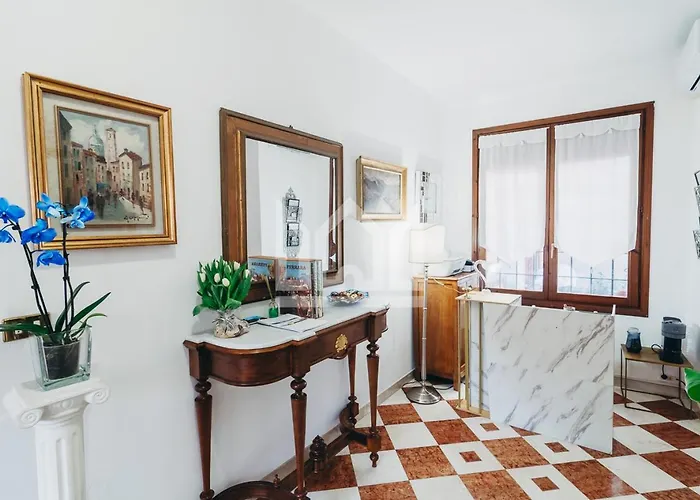 Aparthotel Gold Palace ***** Ferrara