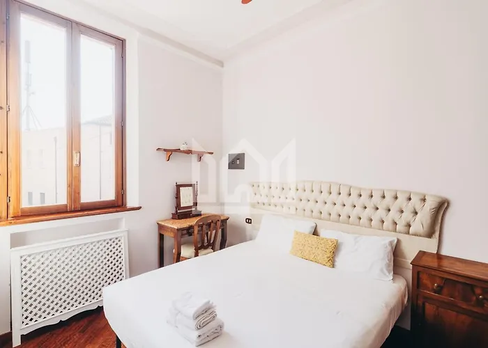 Gold Palace ***** Aparthotel 4*