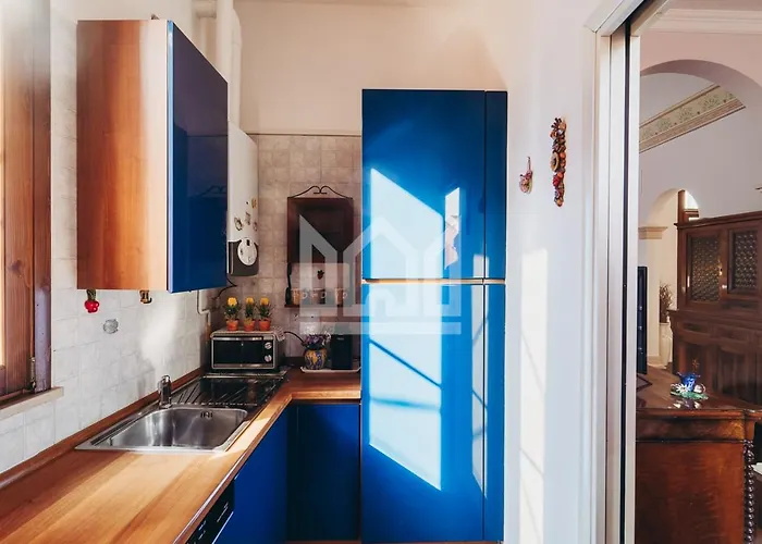 Gold Palace ***** Hotel apartamentowy Ferrara