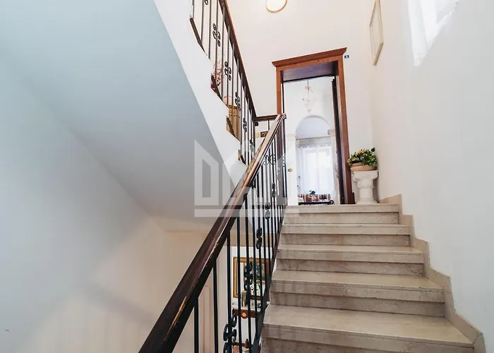 Hotel apartamentowy Gold Palace *****