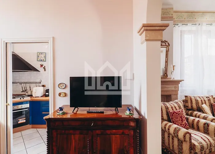 Gold Palace ***** Hotel apartamentowy 4*